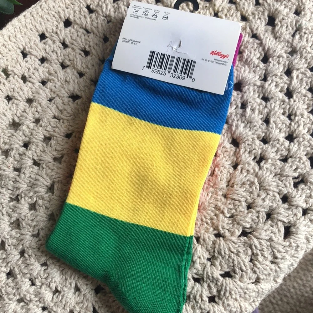Kellogg’s FROOT LOOPS Men’s Crew Crazy Socks